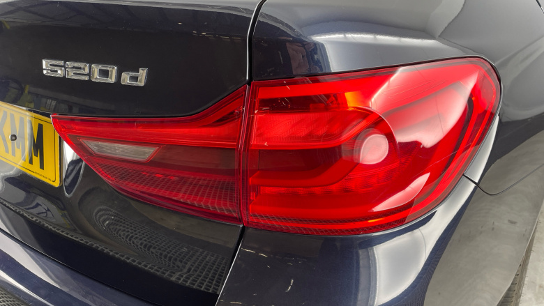 BMW 5 Series 520d xDrive M Sport 5dr Auto Diesel Estate